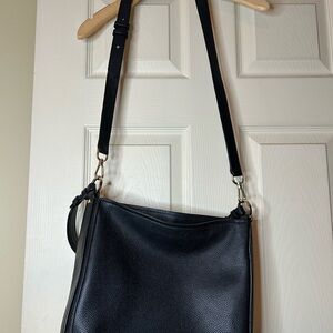 Kate Spade Elegant Black Leather Shoulder/Crossbody Bag
